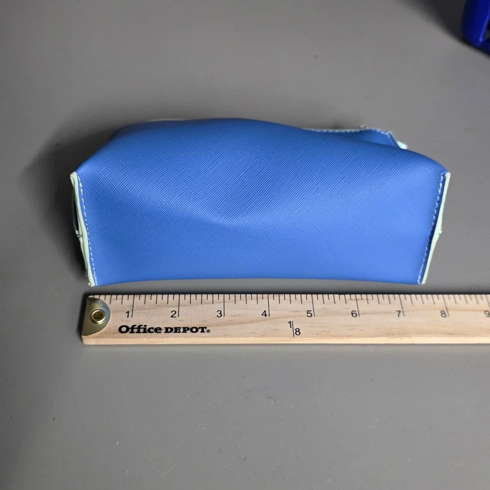 La Mer Blue Saffiano Textured Cosmetic Makeup Bag Travel Pouch Mint Trim